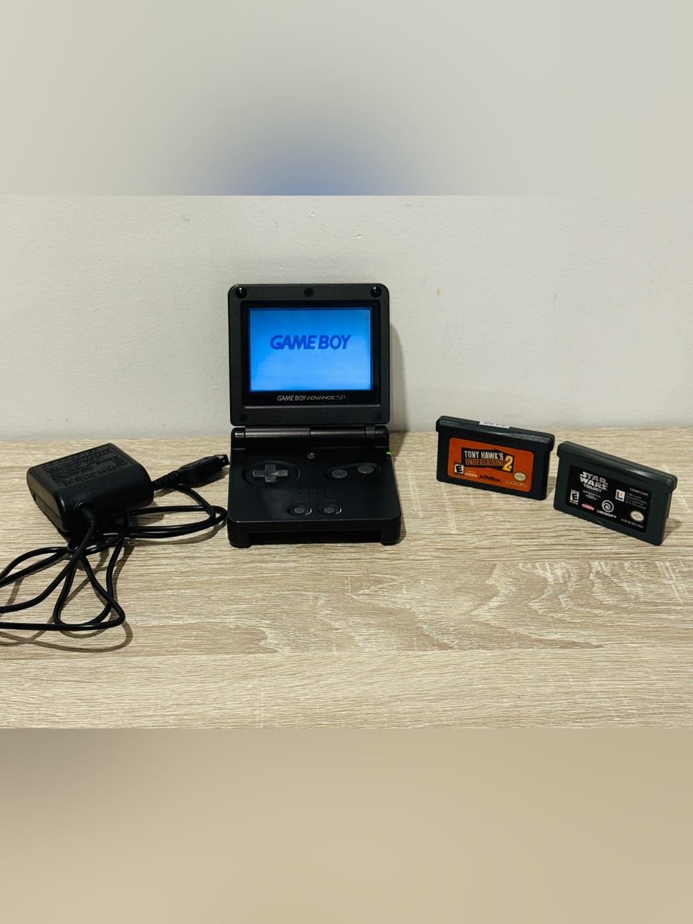 Nintendo Game Boy Advance SP GBA Onyx Console AGS-001 Bundle + 2 Games & Charger